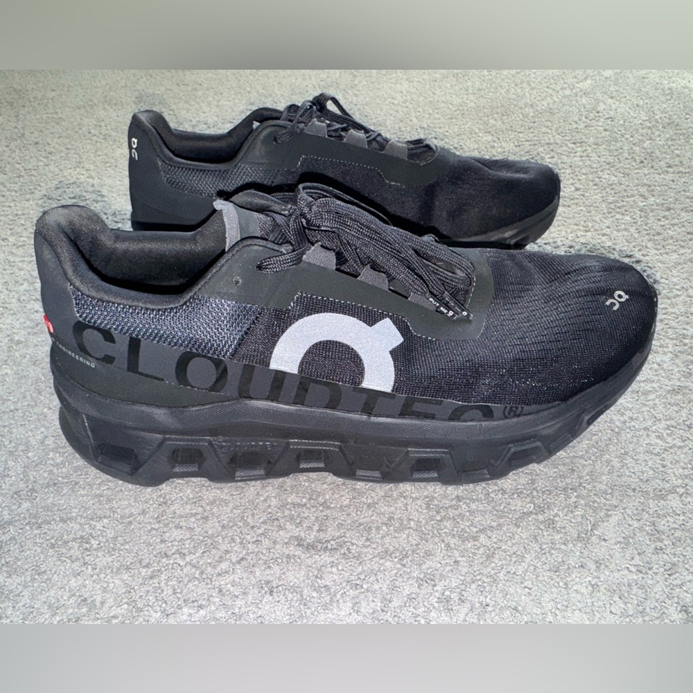 On Running men’s Cloudmonster shoes